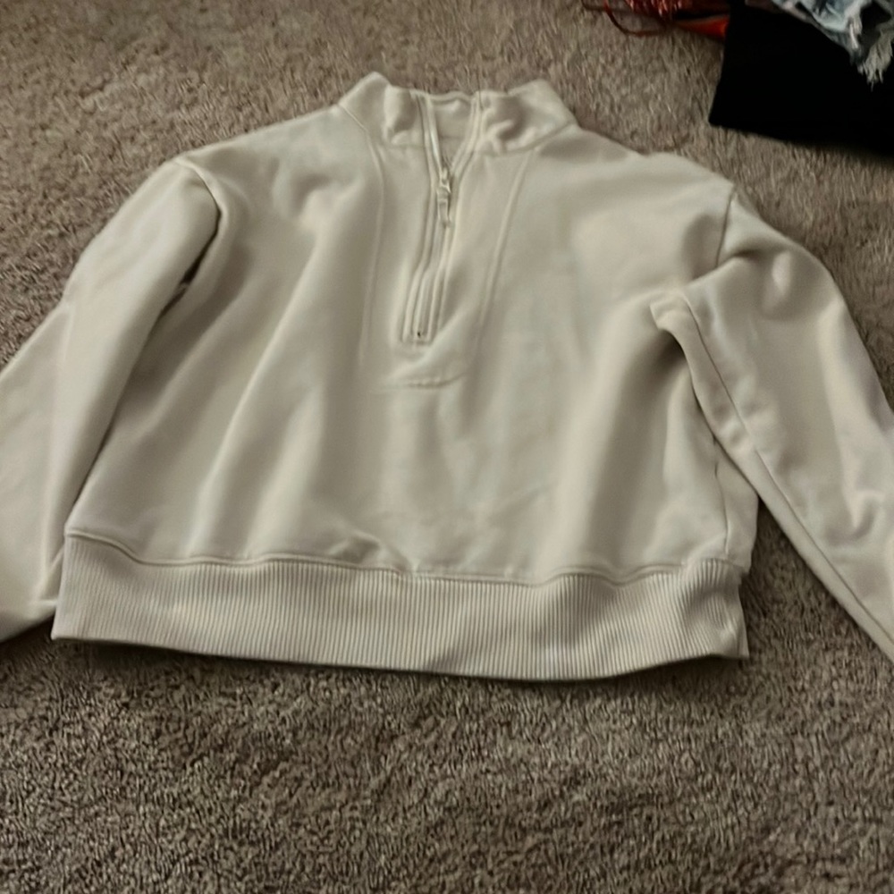 sort of cropped sweatshirt